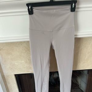Lululemon white/gray leggings sz 4 28in inseam